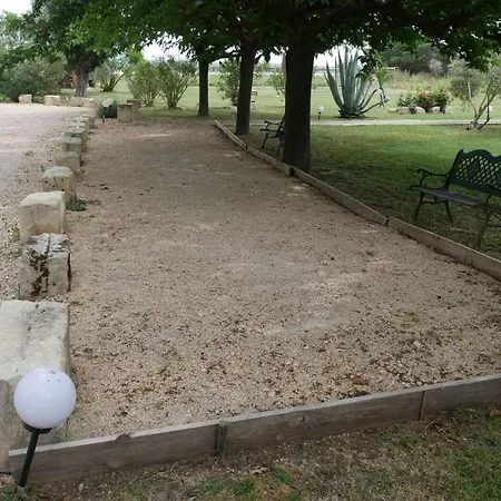 Holiday home Mas Maurane - L'olivier Avec Prive Aux Portes D'arles *